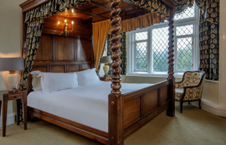 Carousel Desktop Four Poster Carousel 5