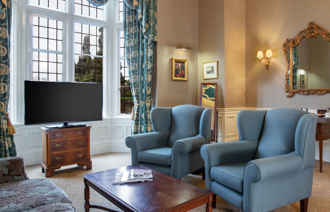 Carousel Desktop Royal Suite Carousel 3